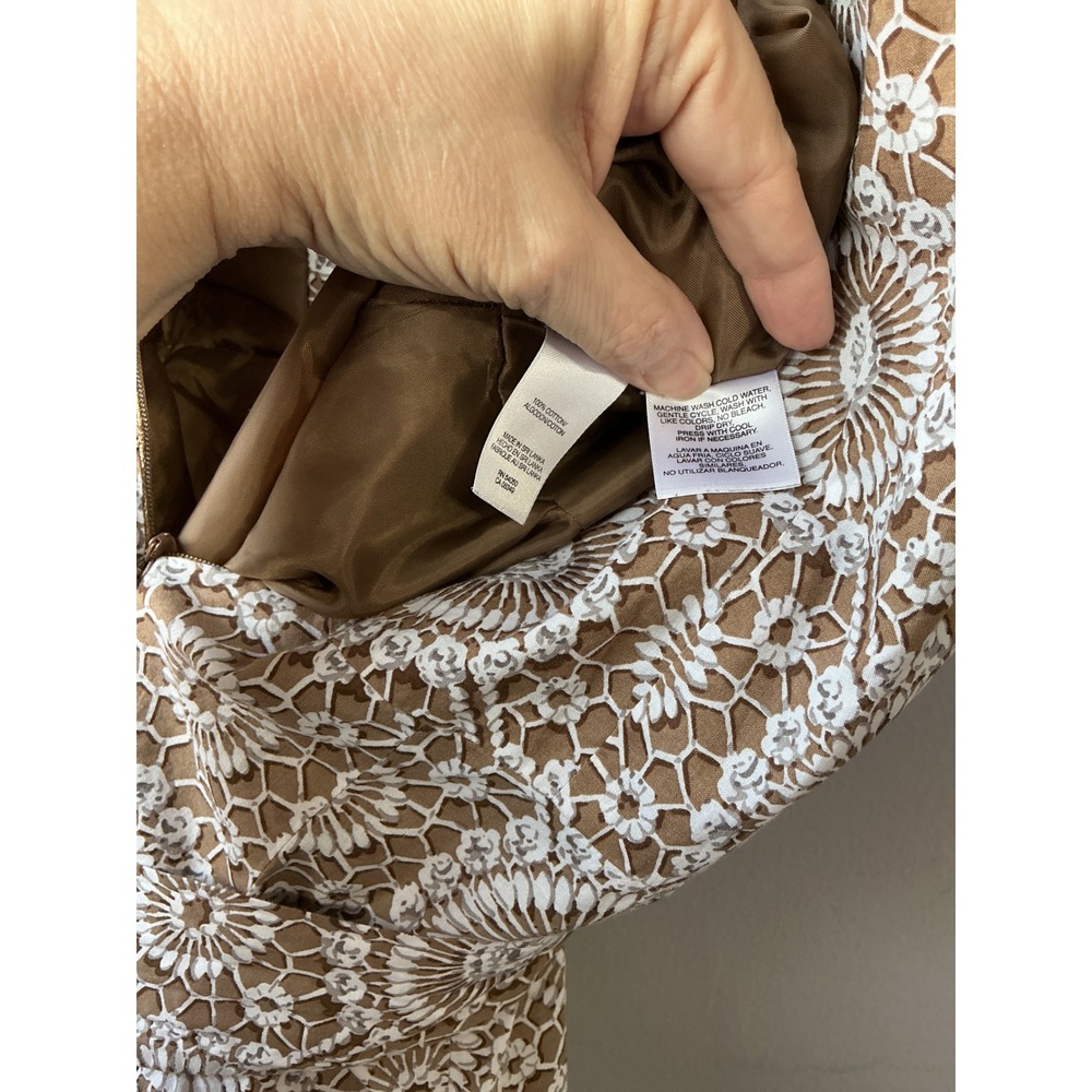 Evan-Picone Brown White Medallion Lace Sleeveless Wrap Dress Belted Size 10 - Picture 8 of 8